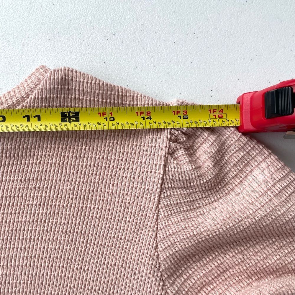 Jessica Simpson Ribbed Twist Front Top Size M - Picture 8 of 12